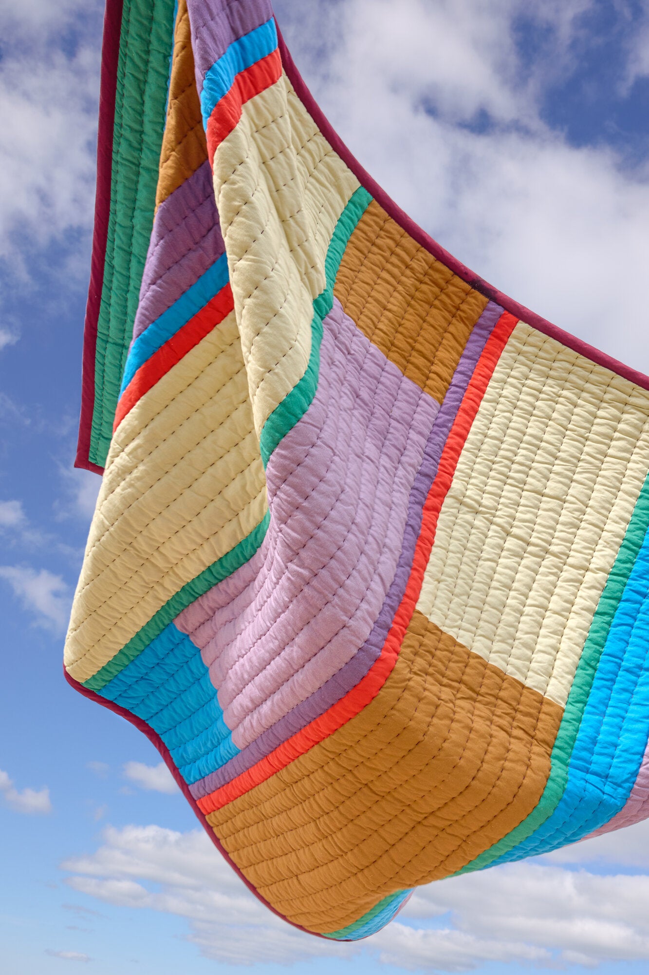 Pavilion tæppe - bordeaux/flerfarvet